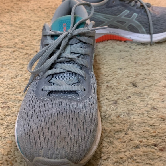 ASICS GT-1000 - Picture 3 of 3